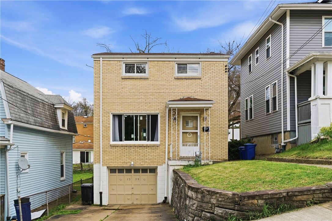 Property Photo:  1329 Fallowfield Ave  PA 15216 