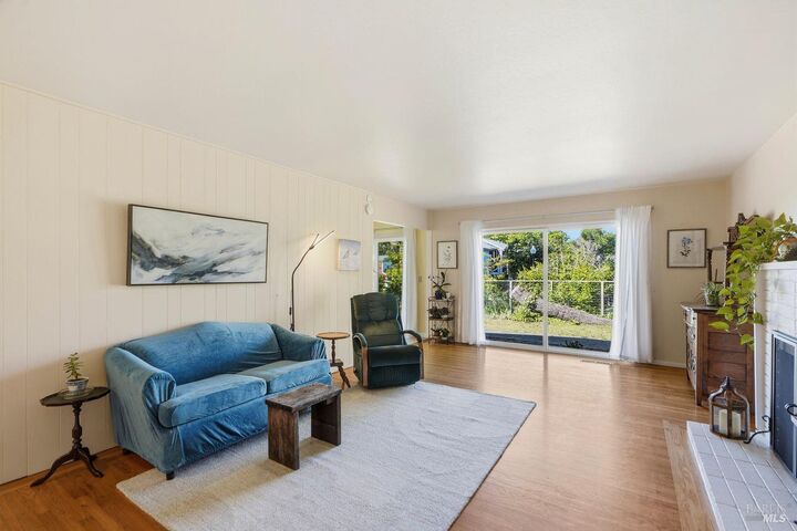 Property Photo:  5420 Evonne Avenue  CA 95409 