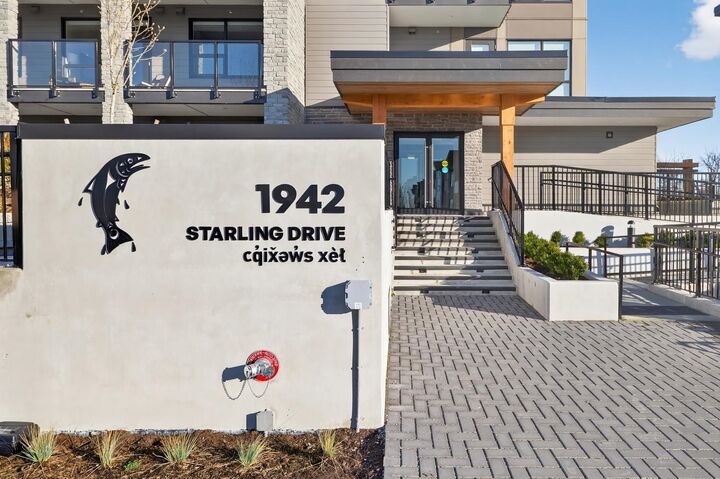 1942 Starling Drive 404 — photo 1