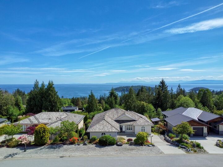 Property Photo: 6169 Mika Road BC V0N 3A7
