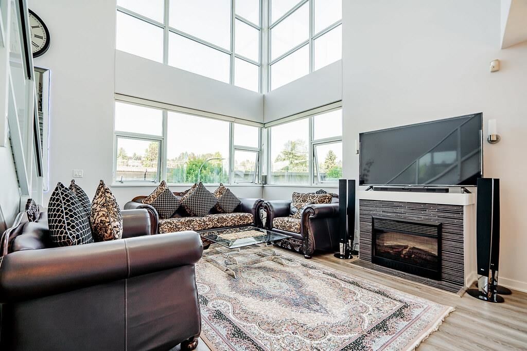 Property Photo: 2225 Holdom Avenue 304 BC V5B 0A1