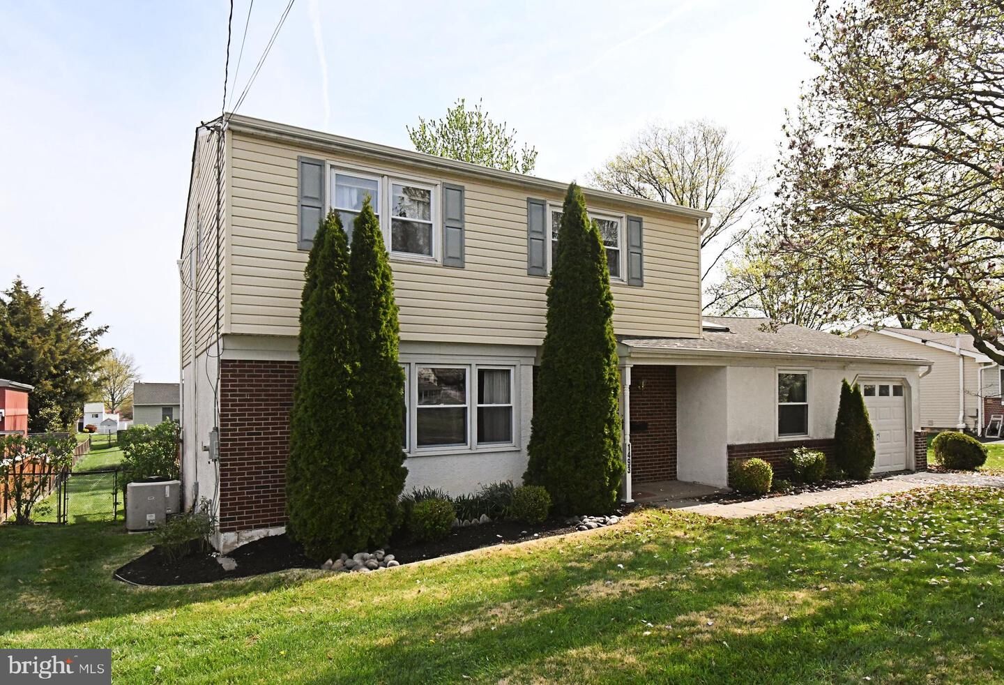 Property Photo:  1493 Bradley Lane  PA 18974 
