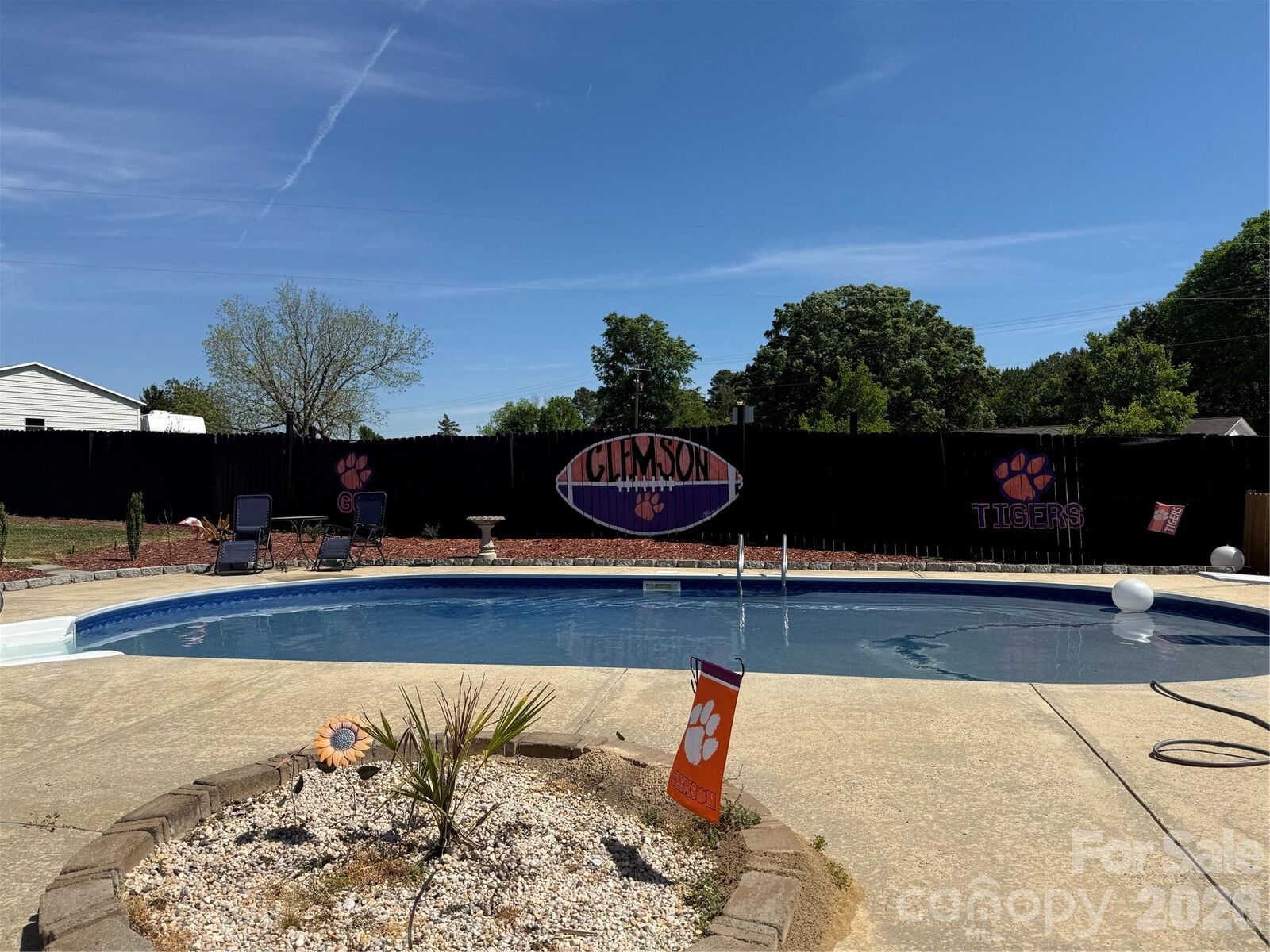 Property Photo:  1087 Greenbriar Drive  SC 29720 