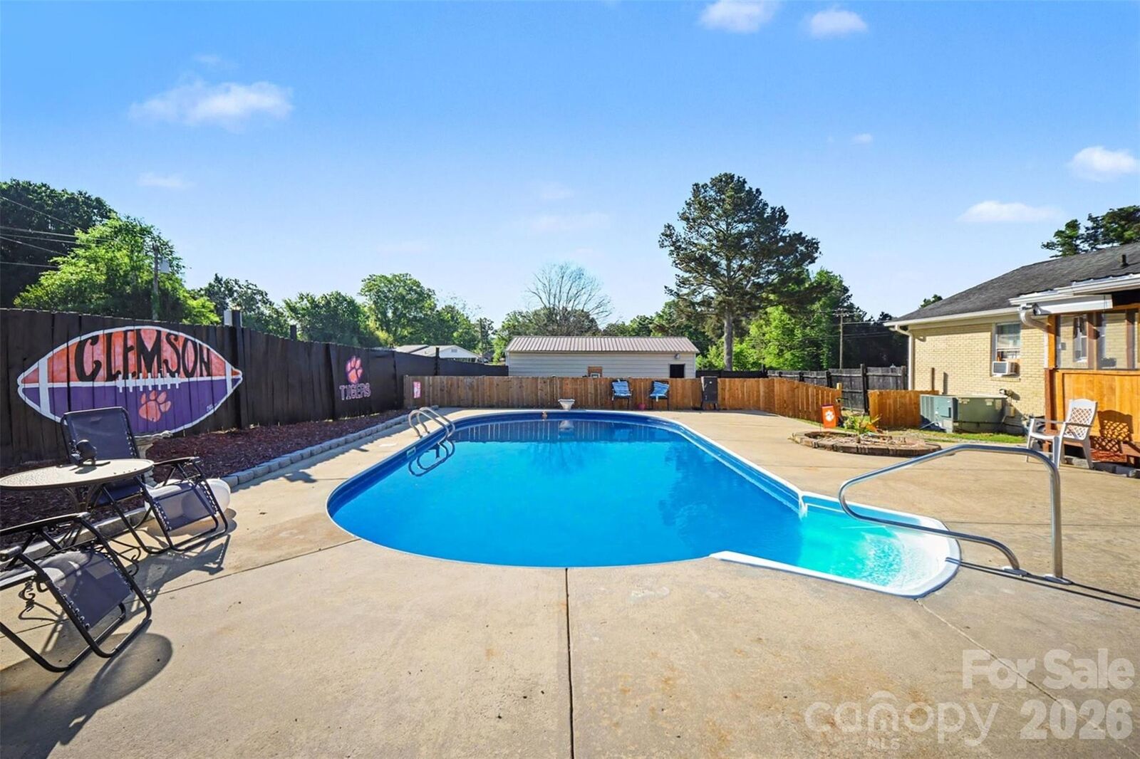 Property Photo: 1087 Greenbriar Drive SC 29720