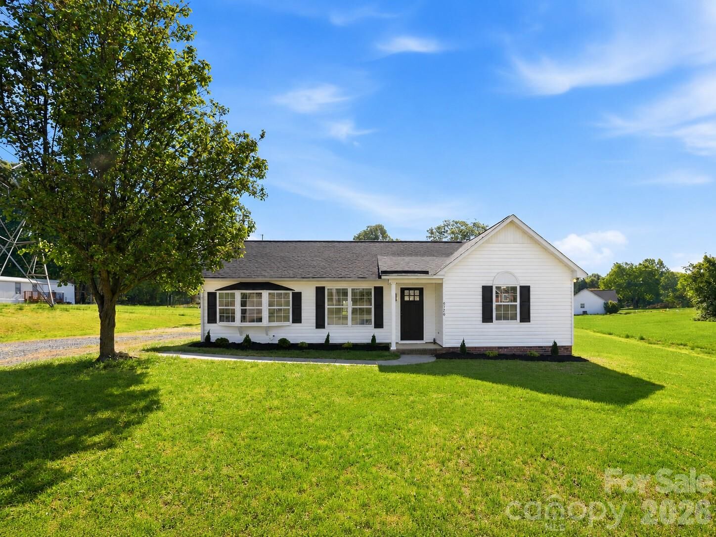 Property Photo: 612 Meadowview Drive NC 28110