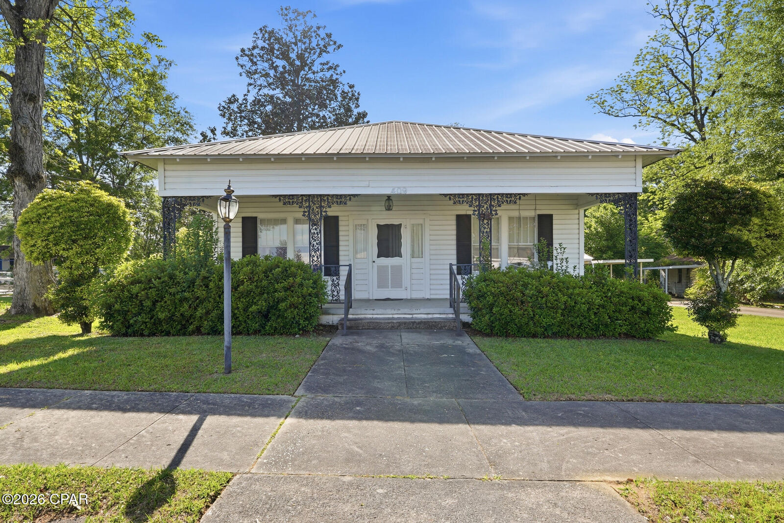 Property Photo:  409 S Depot Street  FL 32425 