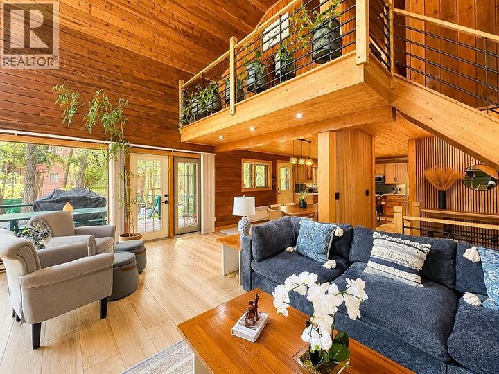 Property Photo: 5352 Dutch Creek Road BC V0B 1L2
