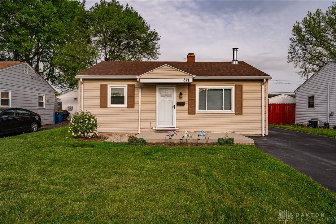 Property Photo: 821 Old Main Street OH 45342