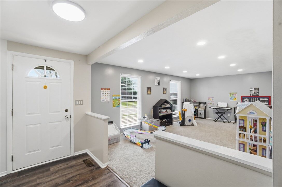 Property Photo:  7240 Claybeck Drive  OH 45424 