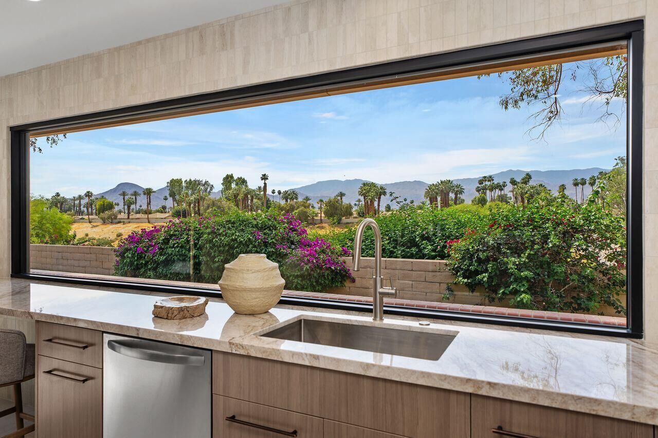 Property Photo:  111 Conejo Circle  CA 92260 