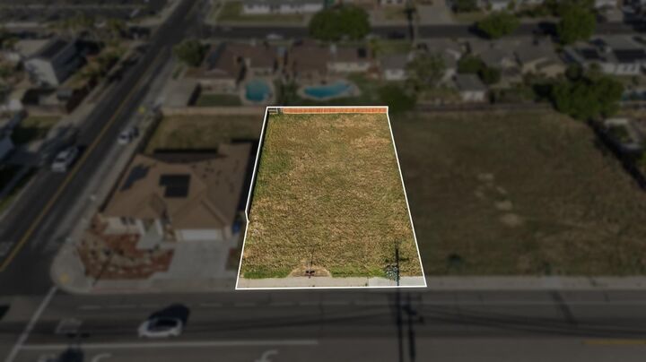 Property Photo:  20 N Douty St  CA 93230 