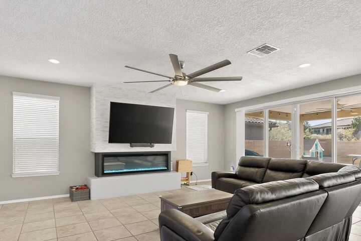 Property Photo:  6815 Ojito Mesa Street NW  NM 87120 