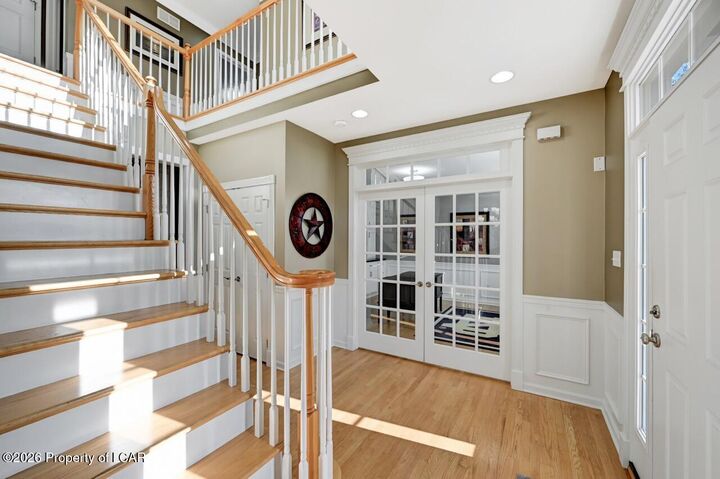 Property Photo:  1051 Manor Drive  PA 18707 