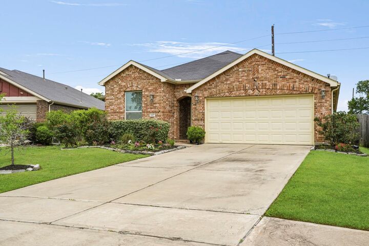 Property Photo:  8407 Douro Valley Drive  TX 77469 