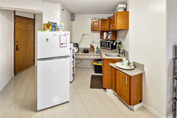 Property Photo:  1088 Bishop Street 2210  HI 96813 