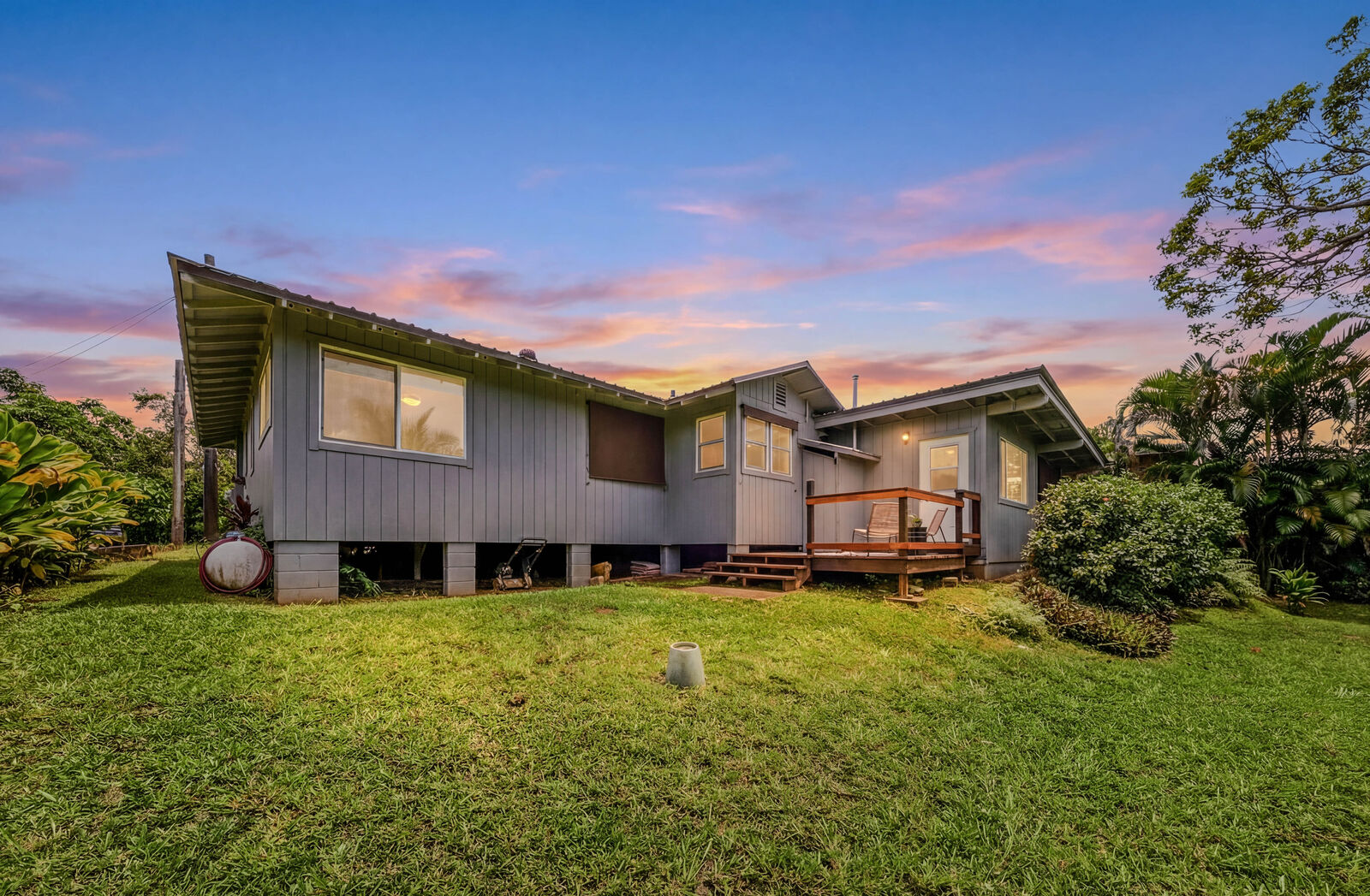 Property Photo:  1743 Kaehulua Rd  HI 96746 