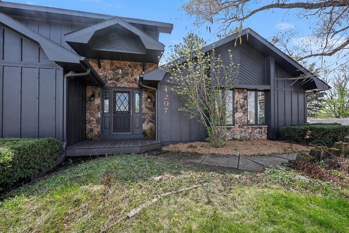 Property Photo: 1207 Bruce Lane IA 50219