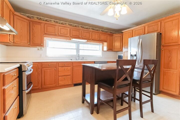 Property Photo:  2731 Kincaid Drive  WV 25177 