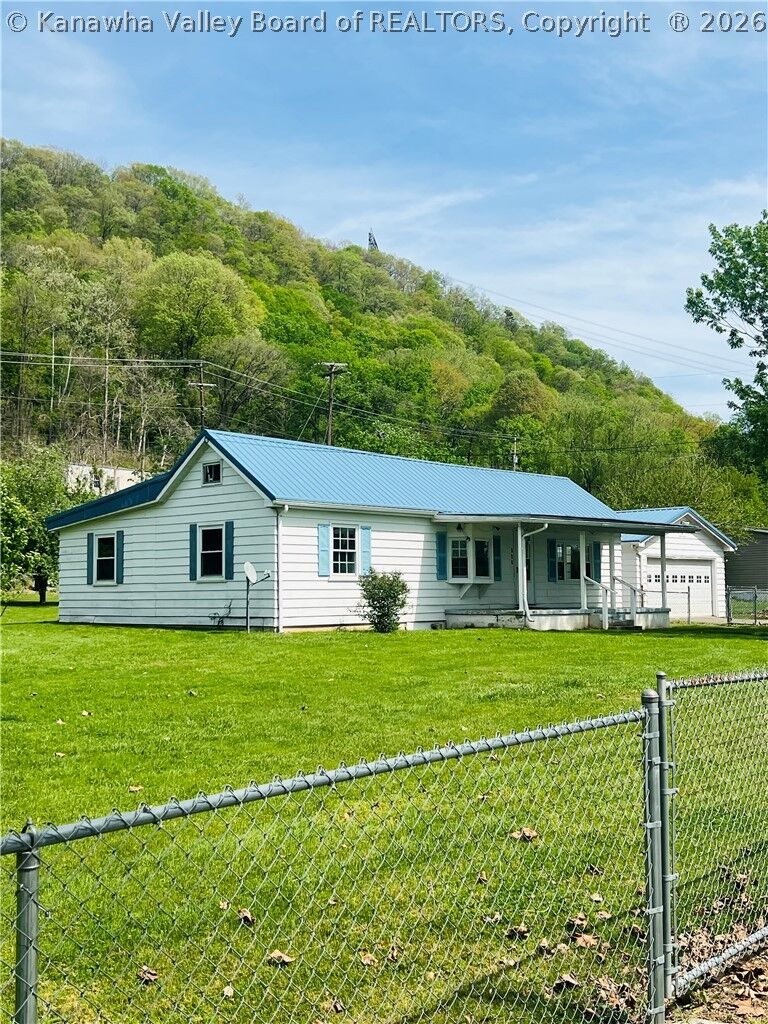 Property Photo:  338 Davis Drive  WV 25159 