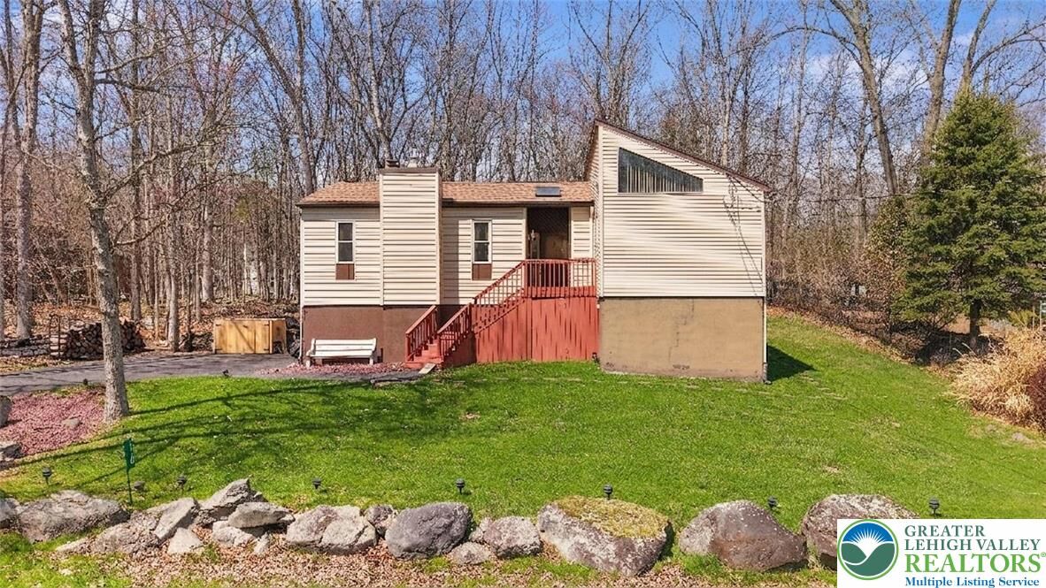 Property Photo: 110 Sundew Drive PA 18301