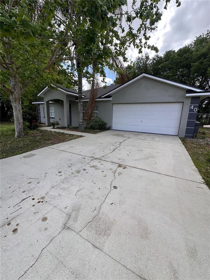 Property Photo: 40 Willow Run FL 34472