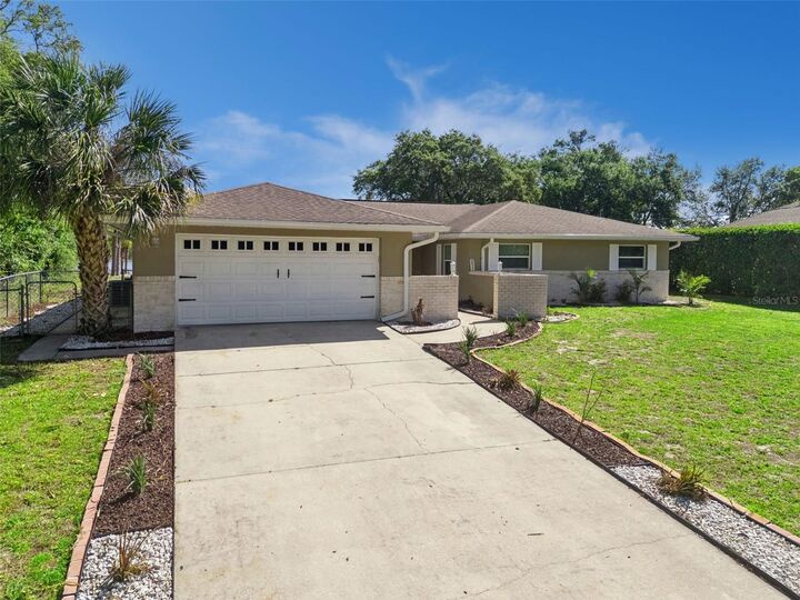 Property Photo:  2032 Dumas Drive  FL 32738 