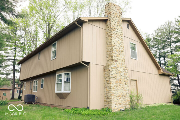 Property Photo:  1221 S Poplar Street  IN 47274 