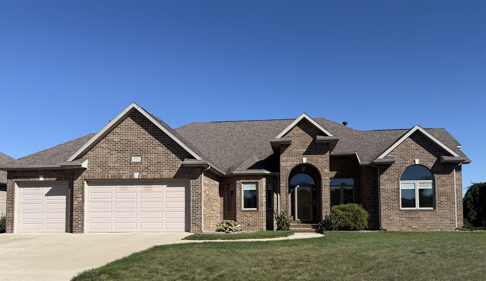 Property Photo:  4767 Pine View Court  MI 48706 
