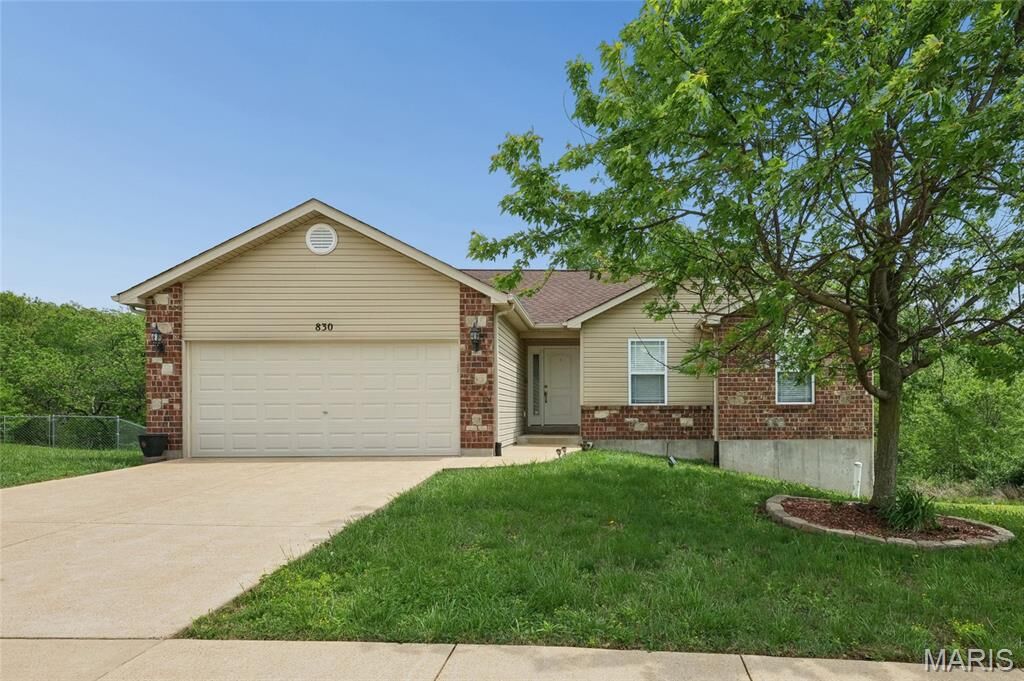Property Photo:  830 Hawks Circle Drive  MO 63050 