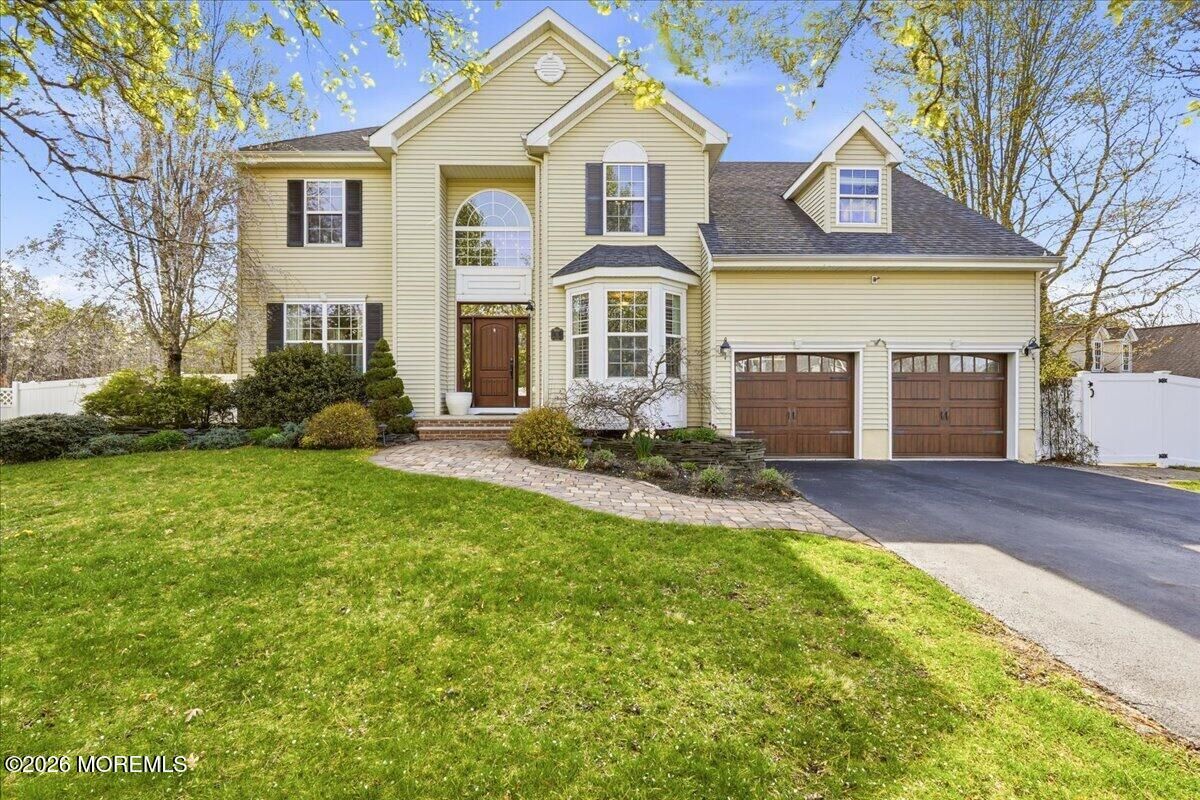Property Photo:  13 Longworth Court  NJ 08092 