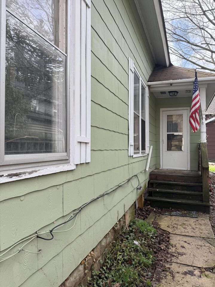 Property Photo:  75 Filer Street  MI 49660 