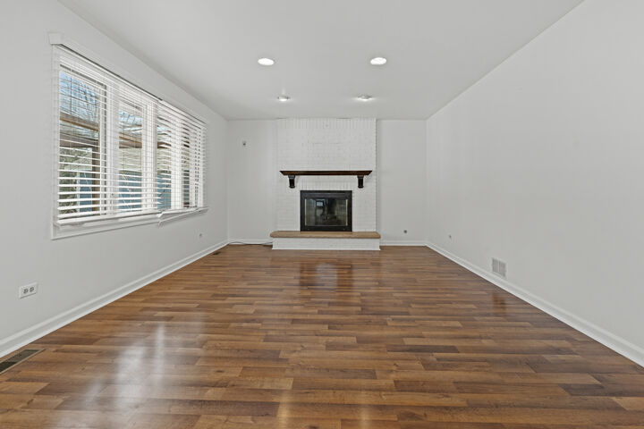 Property Photo:  16527 Orange Avenue  IL 60467 