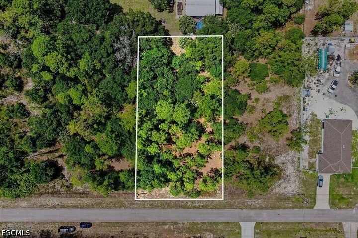 Property Photo:  711 Wellington Avenue  FL 33972 