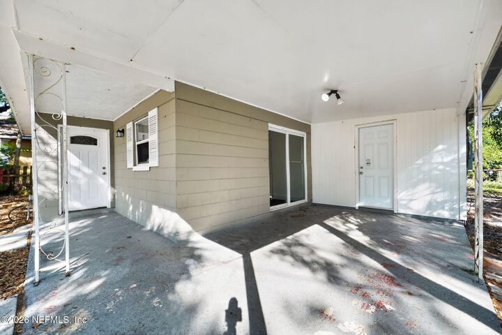 Property Photo:  753 Fernway Street  FL 32208 