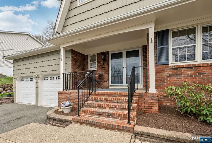 Property Photo:  32 Schirra Drive  NJ 07465 