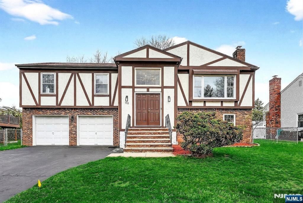 Property Photo:  392 Mercer Avenue  NJ 07661 