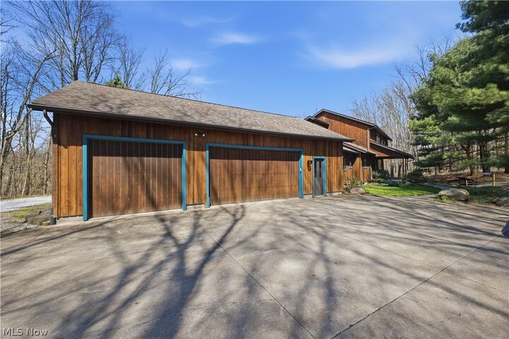Property Photo:  3190 Bunker Hill Road  OH 44431 