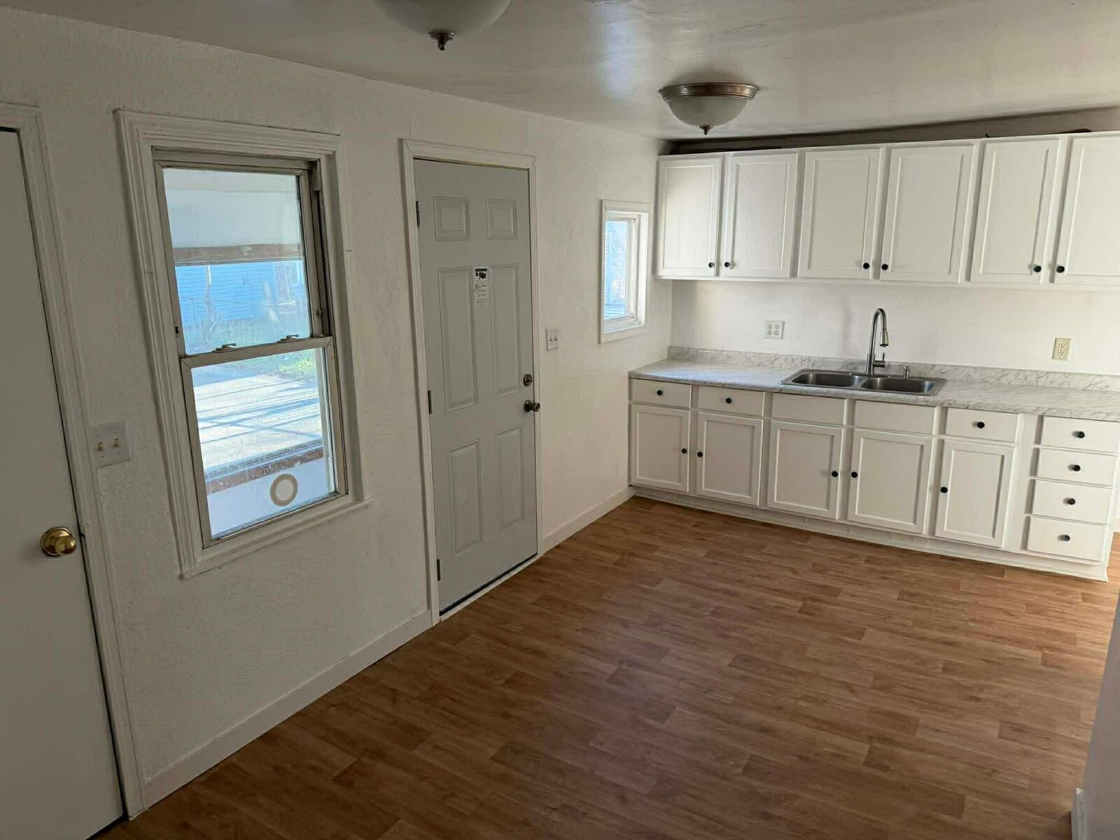 Property Photo: 351 Maryland Avenue E MN 55130