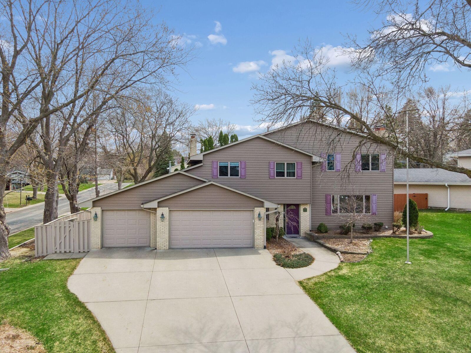 Property Photo:  11513 Ravoux Avenue  MN 55337 