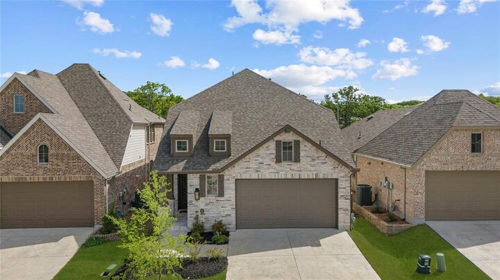 Property Photo:  3906 Southbend Drive  TX 75020 