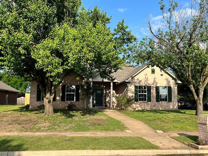 Property Photo:  2700 Boyd Street  TX 75119 