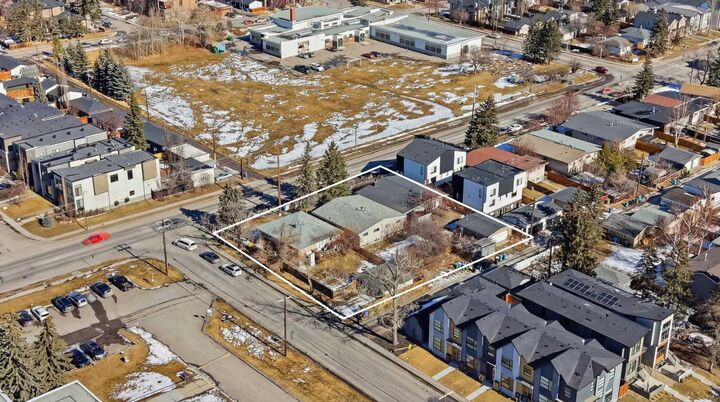Property Photo: 2135, 2139, 2143 50 Avenue SW AB T2T 2W5