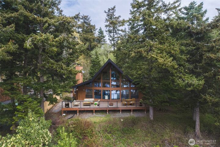 Property Photo:  7616  Cypress Way  WA 98221 