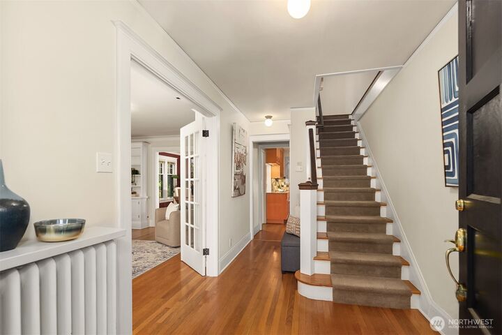 Property Photo:  4800  Fremont Avenue N 202  WA 98103 