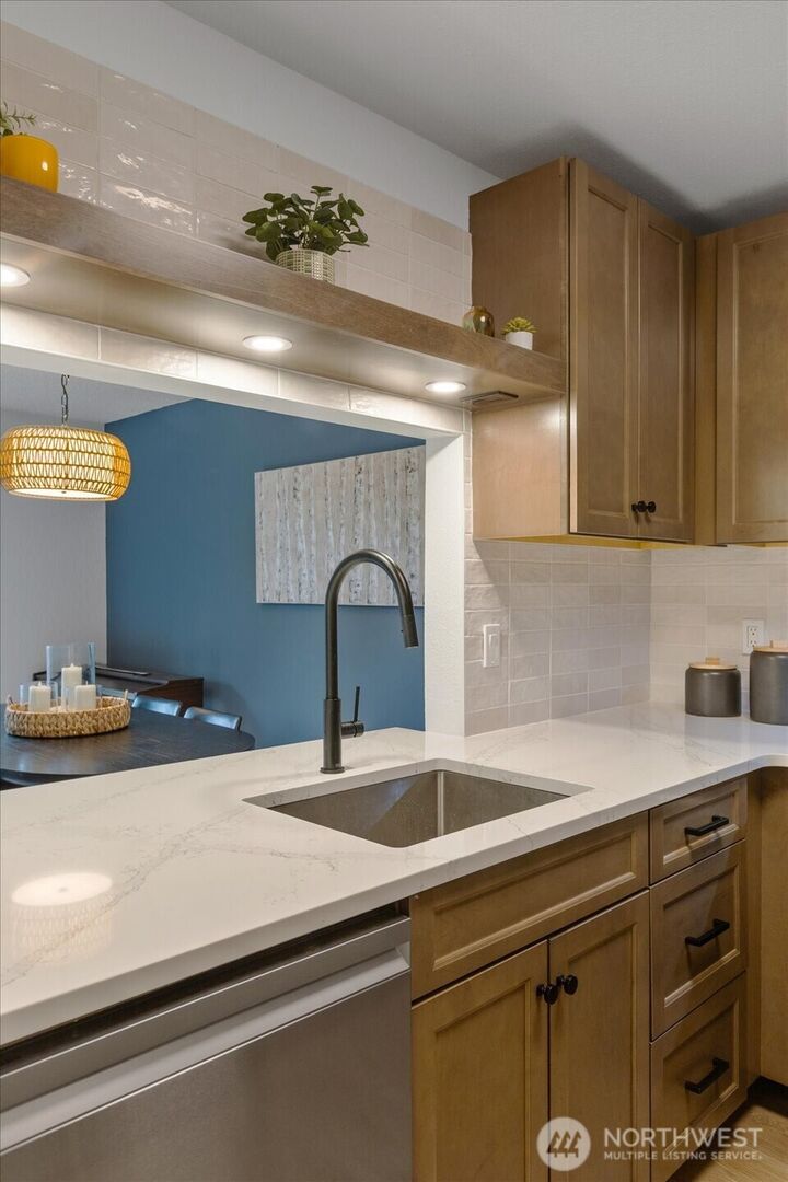 Property Photo:  21615  80th Avenue W 215  WA 98026 