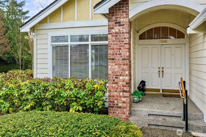 Property Photo:  17401  33rd Drive SE  WA 98012 
