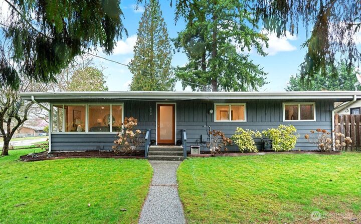 Property Photo: 4902 NE 7th Place WA 98059