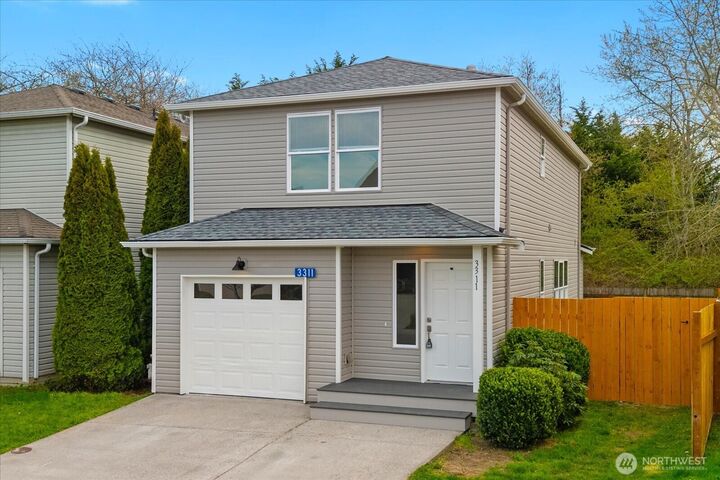 Property Photo:  3311  Arbor Street  WA 98273 