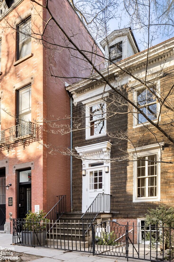 Property Photo:  25 Cranberry Street  NY 11201 