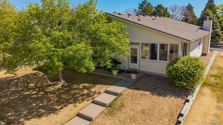 Property Photo:  21 Curtis Court  CO 80020 